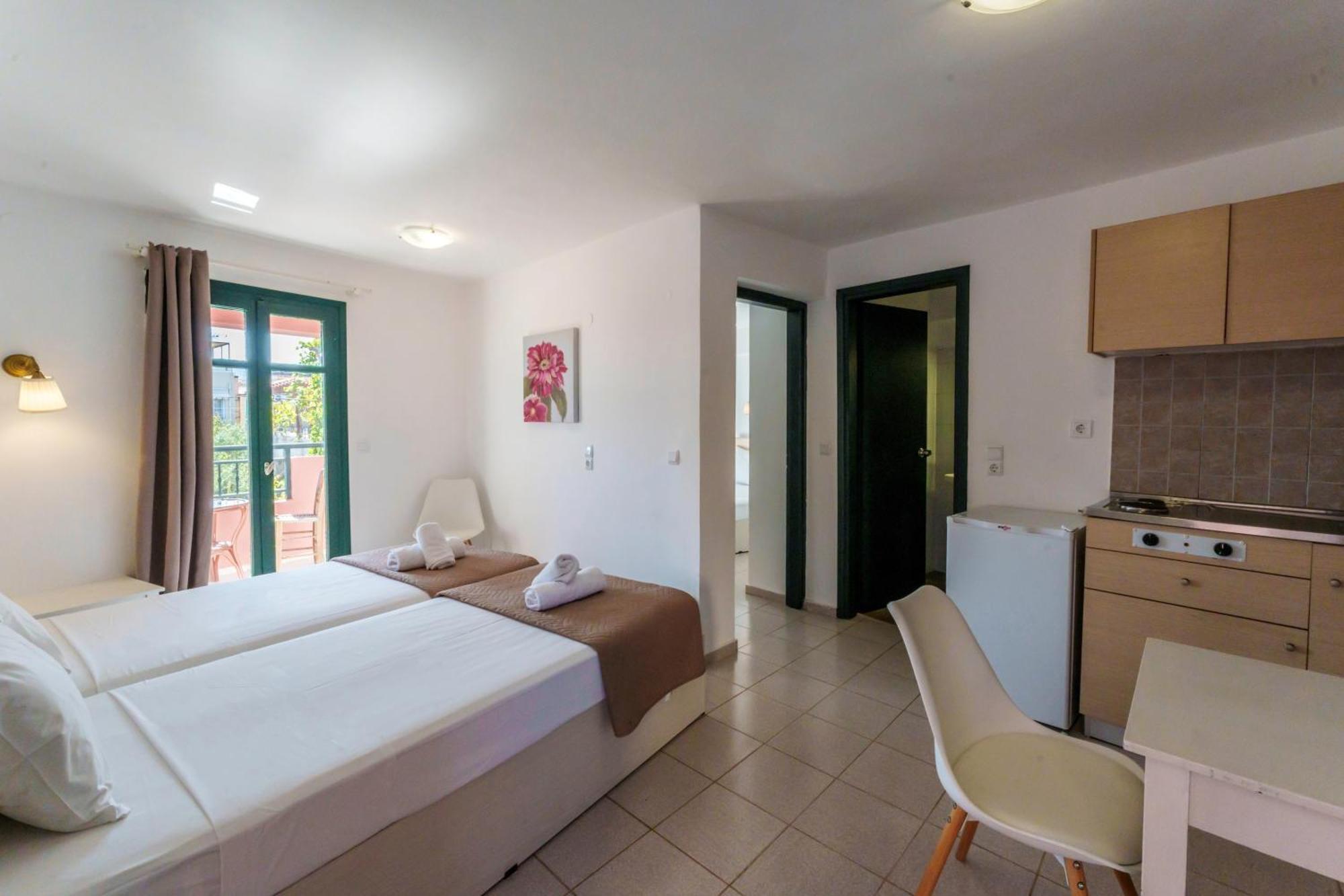 Kri-Kri Village Holiday Apts By Estia Kokkini Hani ภายนอก รูปภาพ